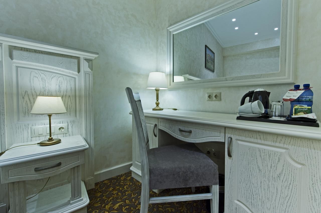 Отель Colosseum Marina Hotel Батуми