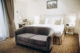Отель Colosseum Marina Hotel Батуми Улучшенный двухместный номер с 2 отдельными кроватями-3