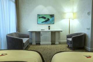 Отель Colosseum Marina Hotel Батуми Улучшенный двухместный номер с 1 кроватью-14