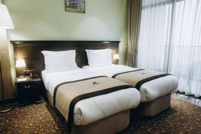 Отель Colosseum Marina Hotel Батуми-10